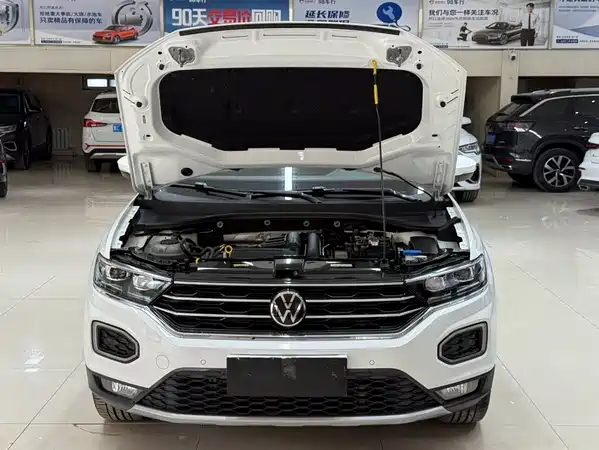Volkswagen T-Roc 2023