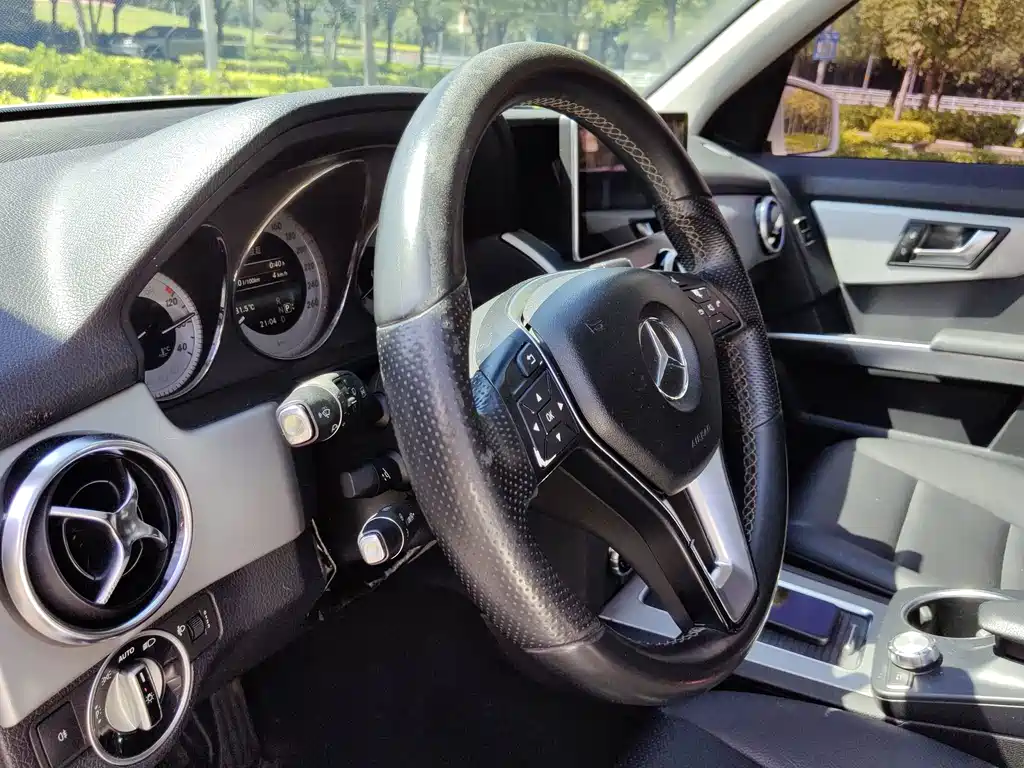 Mercedes-Benz GLK-Class 2015 — фото 19