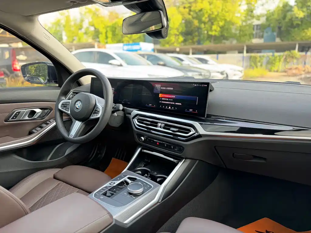 BMW i3 2024 — фото 16