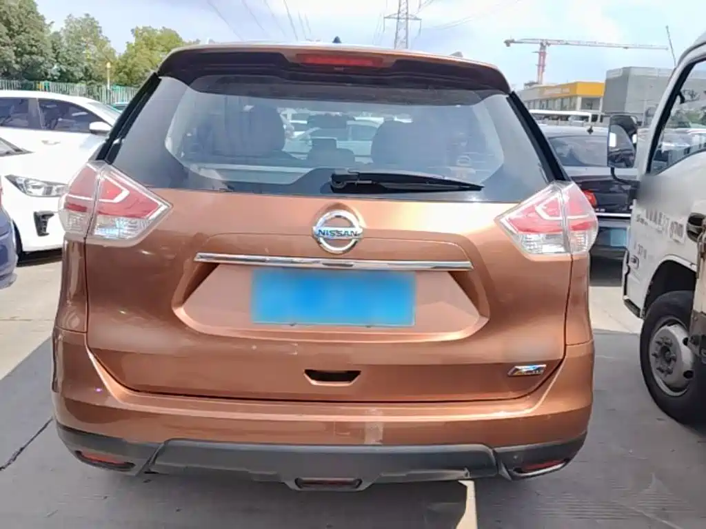Nissan X-Trail 2015