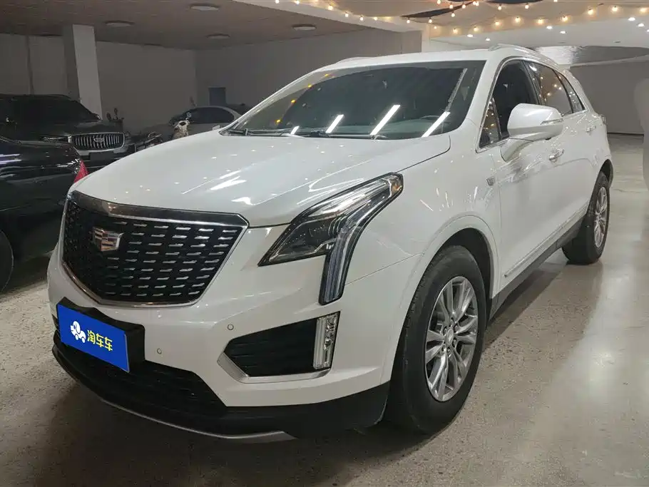 Cadillac XT5 2020 — фото 1