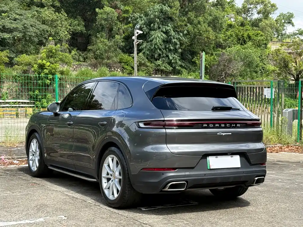 Porsche Cayenne New Energy 2024 — фото 10