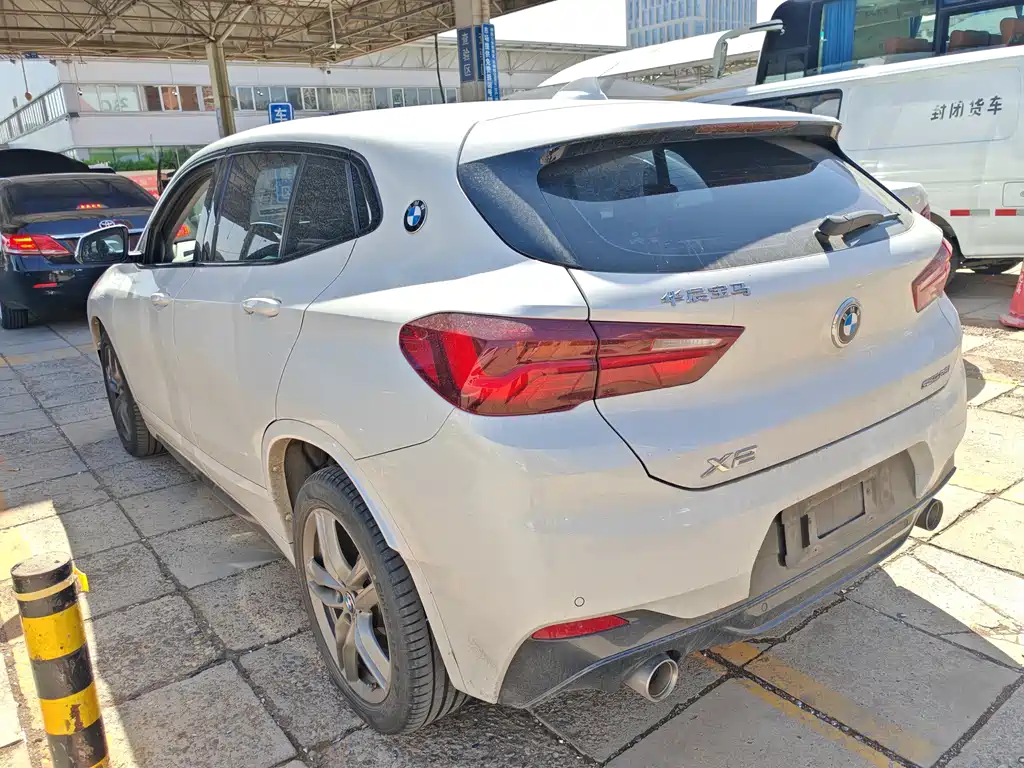 BMW X2 2021 — фото 9
