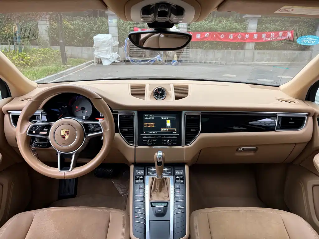 Porsche Macan 2015 — фото 15