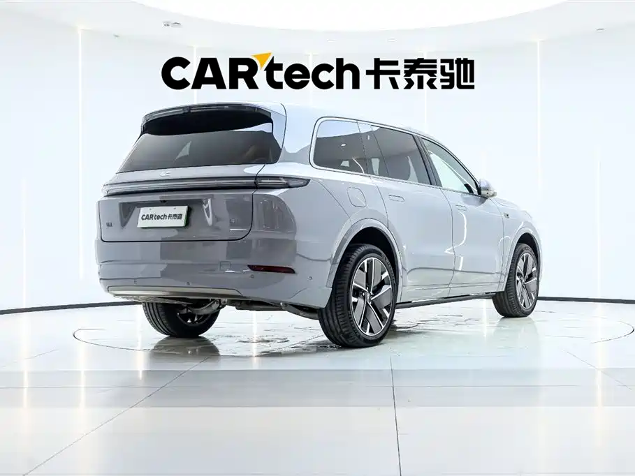 Li Auto Li L9 2025