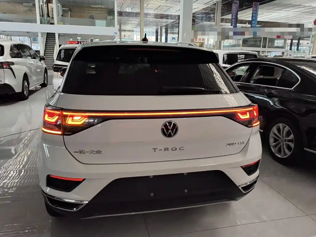 Volkswagen T-Roc 2024