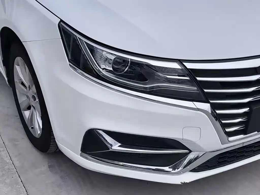 Roewe i6 New Energy 2018 — фото 5