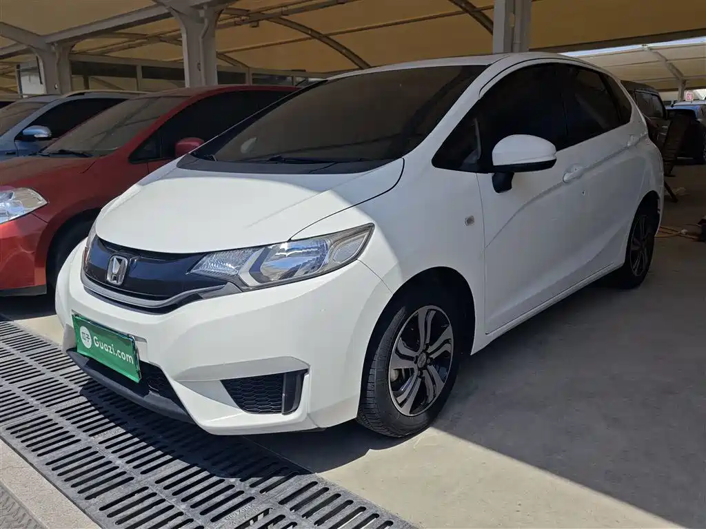 Honda Fit 2017 — фото 1