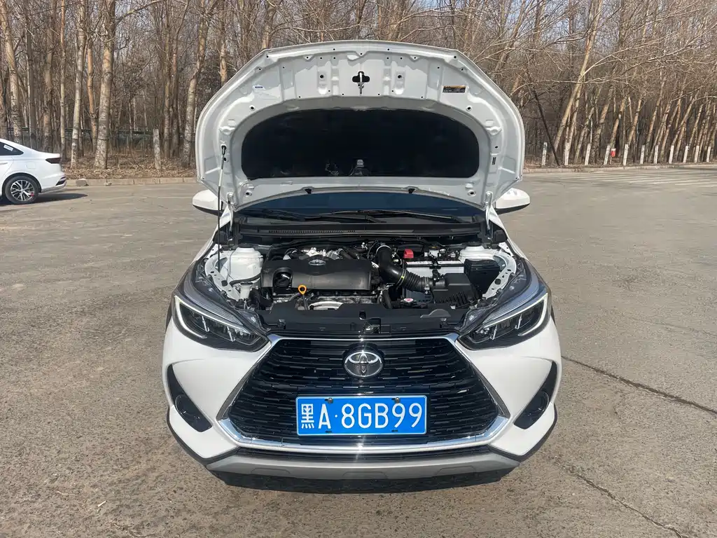 Toyota Yaris L 2022 — фото 26