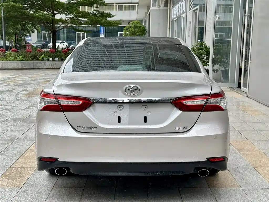 Toyota Camry 2019