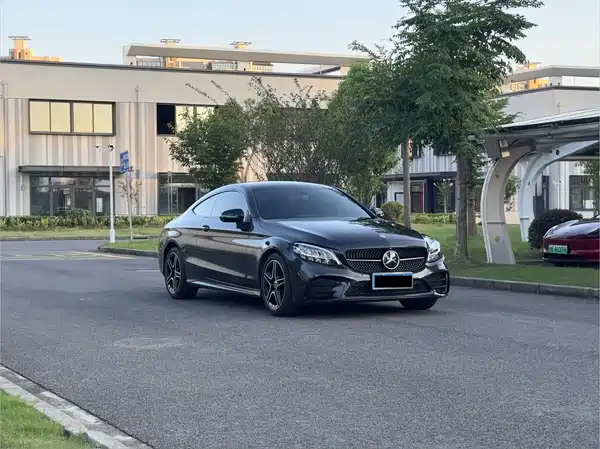 Mercedes-Benz C-Class 2022