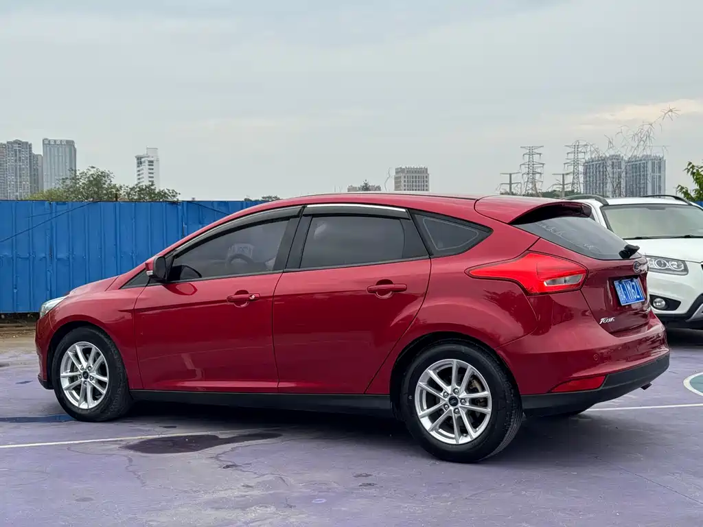 Ford Focus 2016 — фото 6