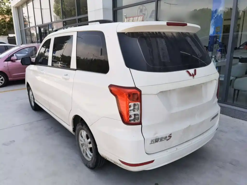 Wuling Hongguang 2019