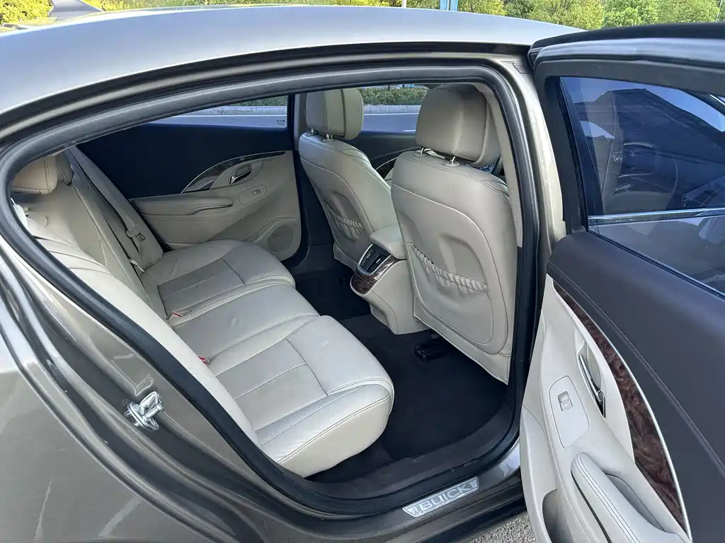 Buick LaCrosse 2013 — фото 20