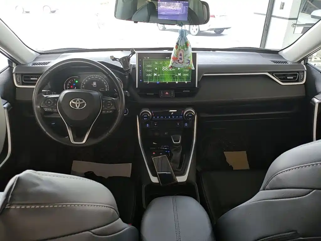 Toyota Wildlander 2020 — фото 10