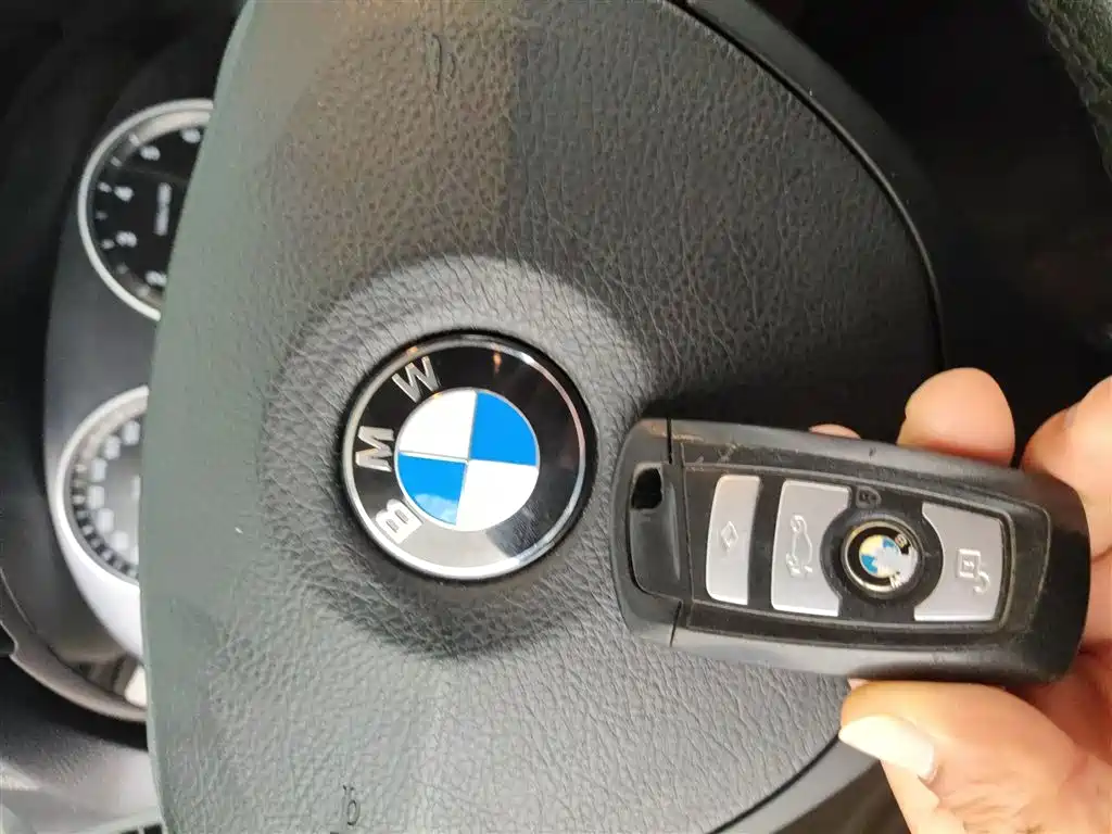 BMW 5 Series 2016 — фото 17