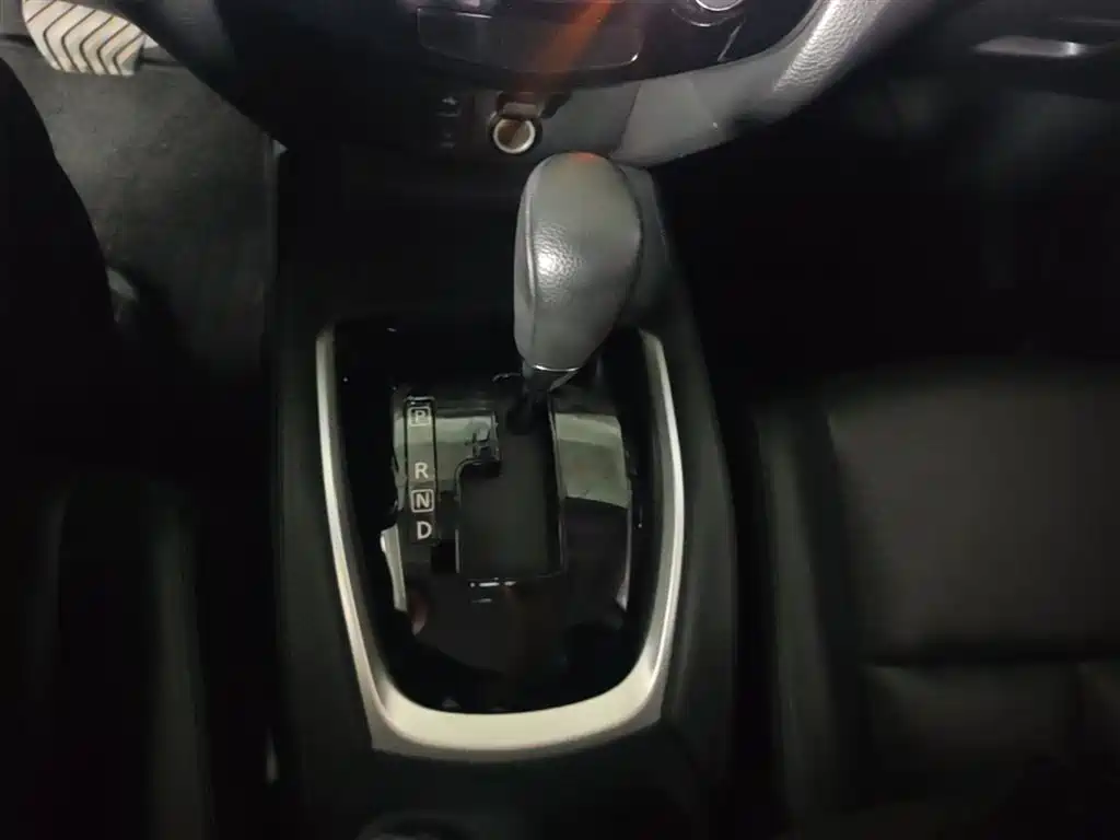 Nissan X-Trail 2017 — фото 20