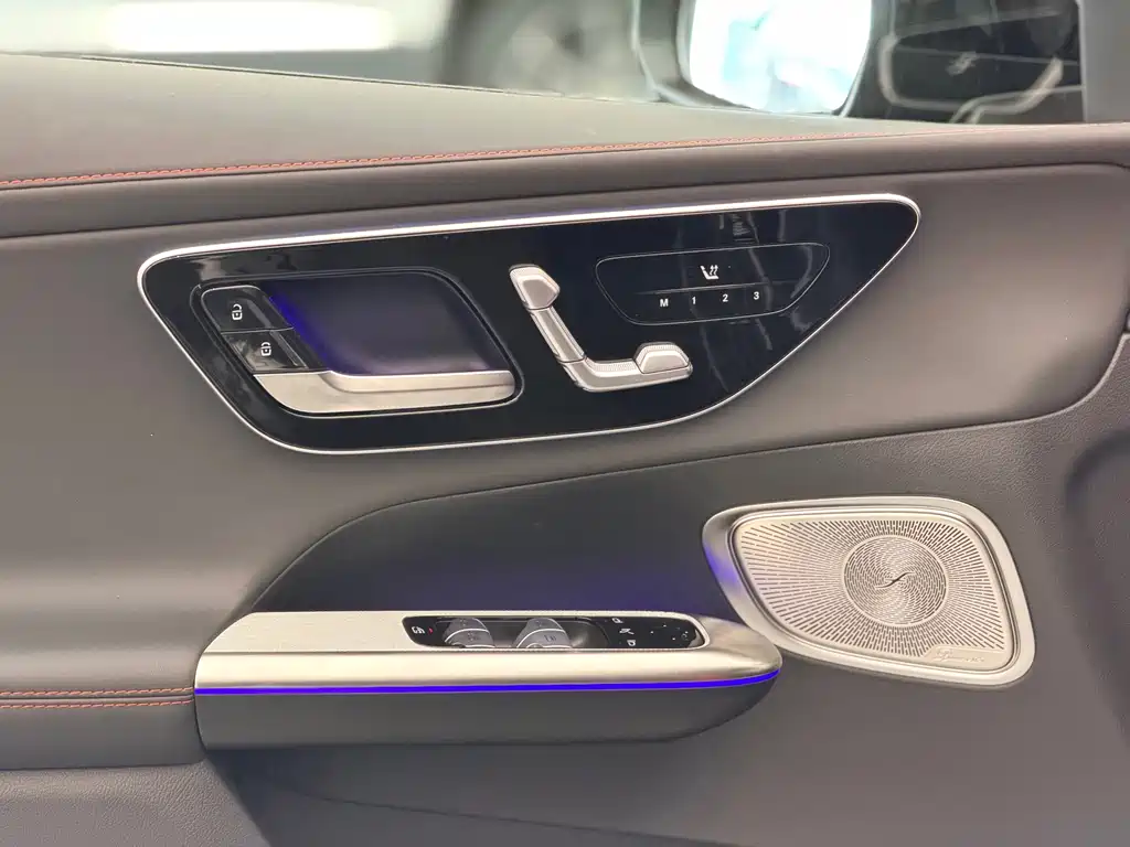 Mercedes-Benz GLC AMG 2025 — фото 25