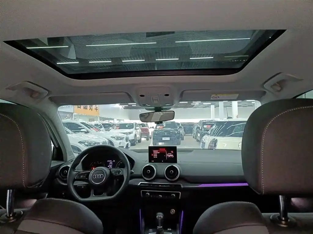 Audi Q2L 2023 — фото 18
