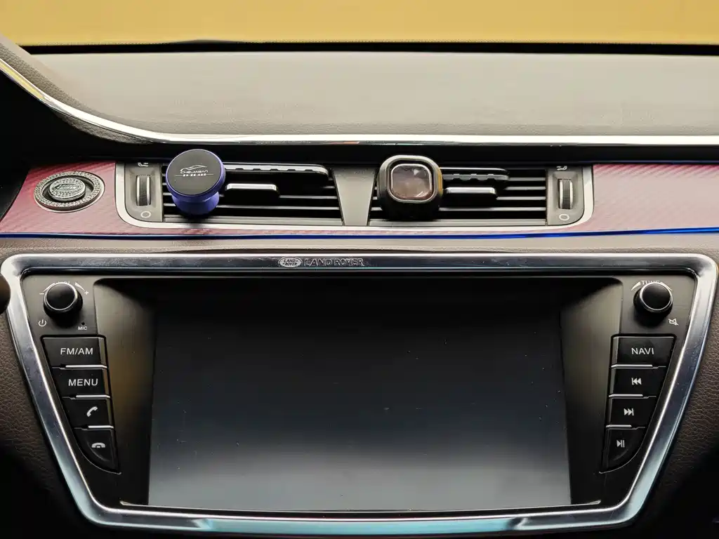 Landwind X7 2015 — фото 15