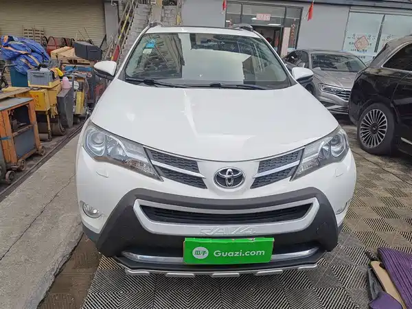 Toyota RAV4 2013