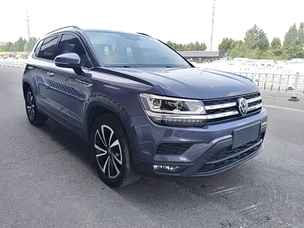 Volkswagen Tharu 2020