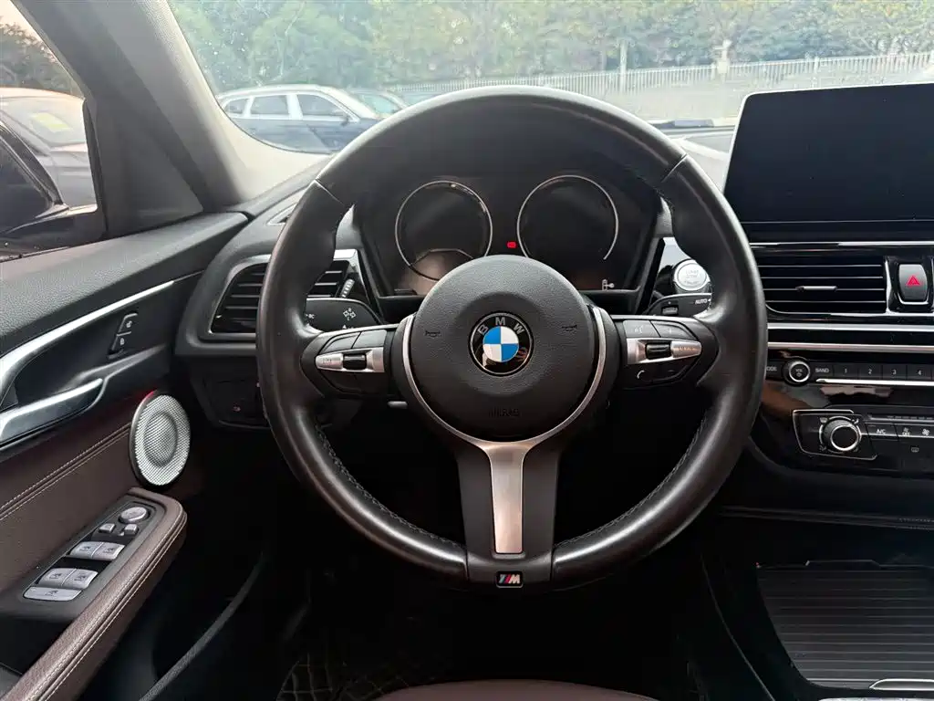 BMW 1 Series 2023 — фото 12