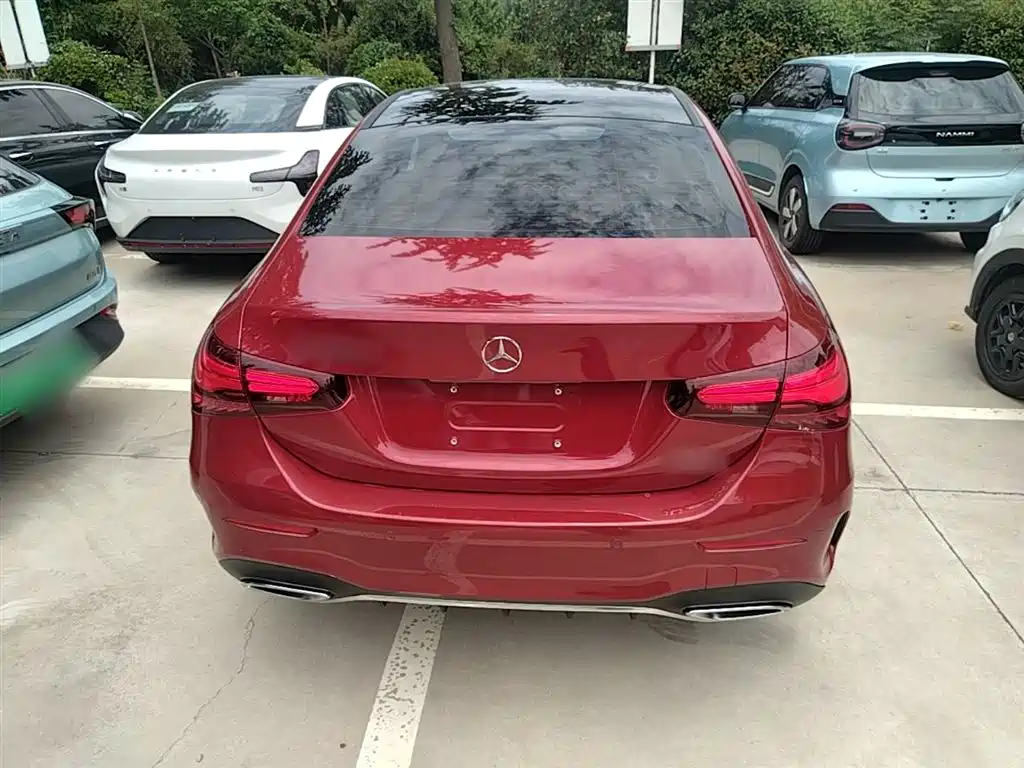Mercedes-Benz A-Class 2023 — фото 6