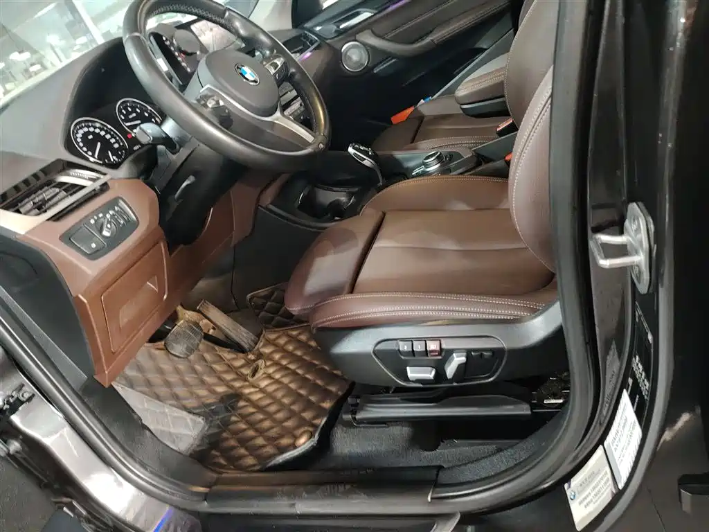 BMW X1 2020 — фото 15