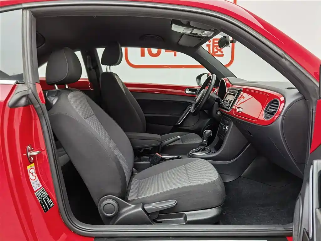 Volkswagen Beetle 2015 — фото 23