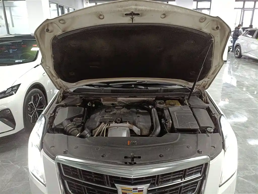 Cadillac XTS 2016 — фото 20