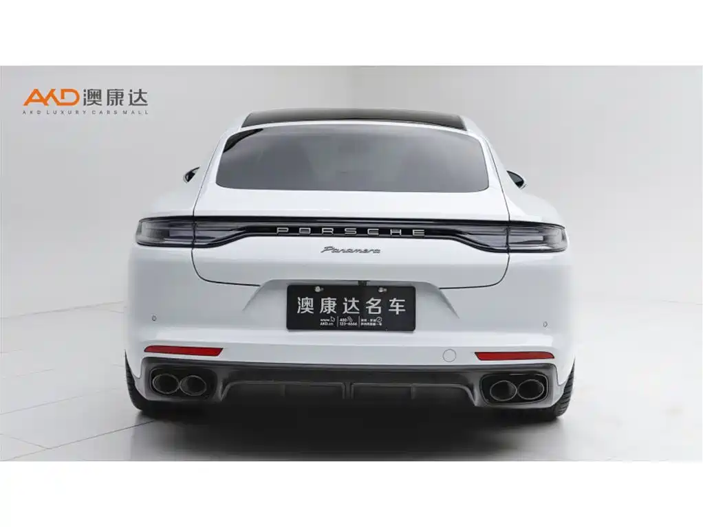 Porsche Panamera 2024