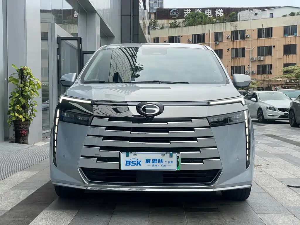 GAC Trumpchi E8 PHEV 2024 — фото 2