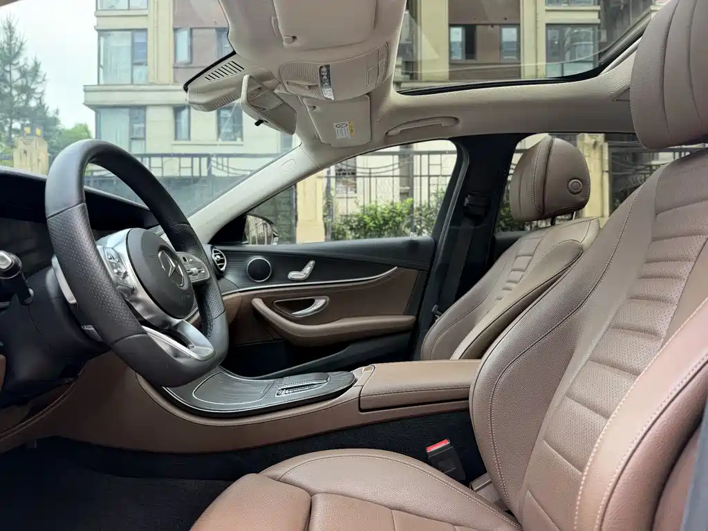 Mercedes-Benz E-Class 2020 — фото 9