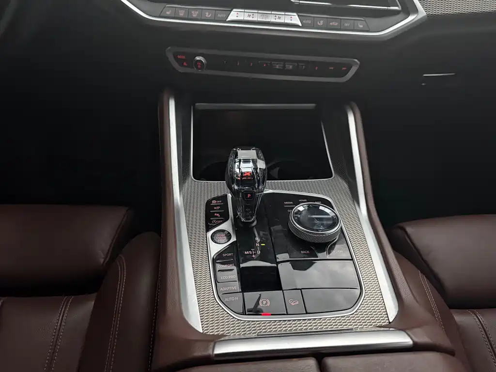 BMW X6 2020 — фото 12