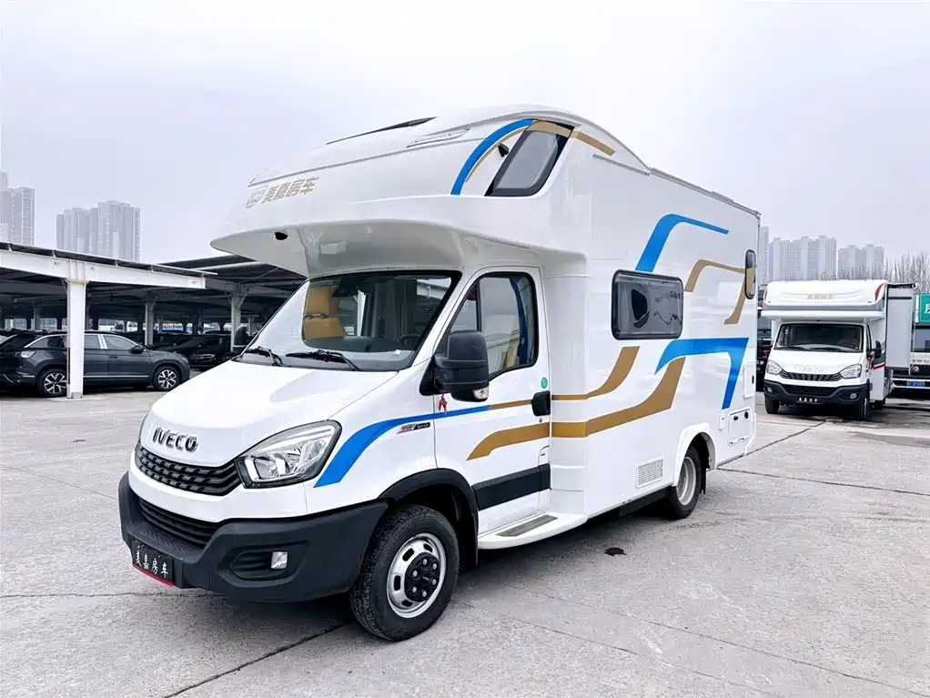 IVECO Ousheng 2024 — фото 1