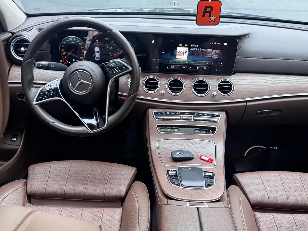 Mercedes-Benz E-Class 2022 — фото 15