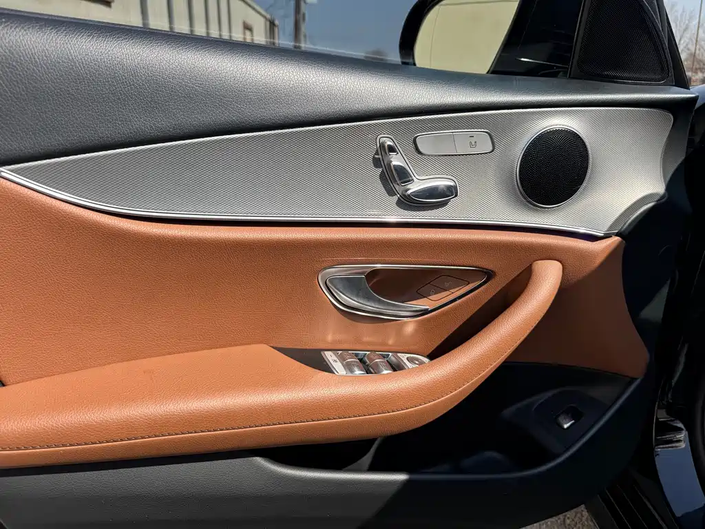 Mercedes-Benz E-Class 2018 — фото 13