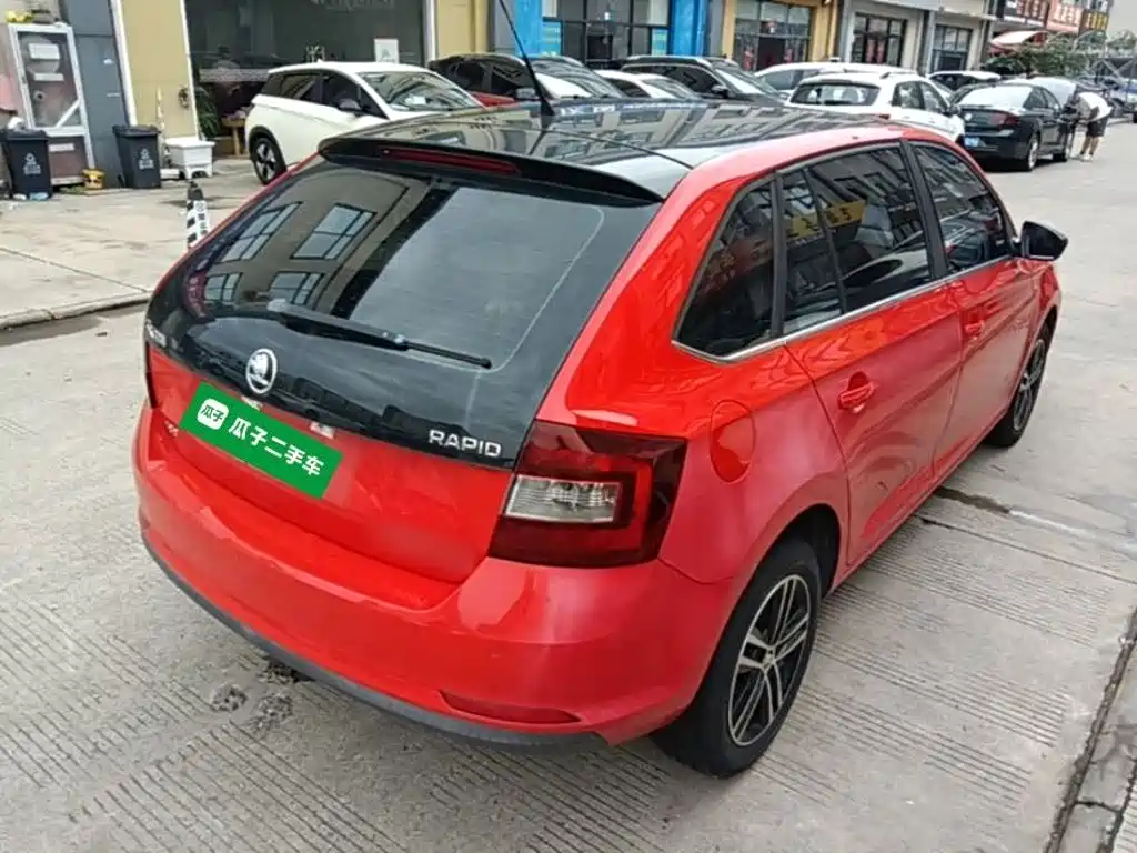 Skoda Rapid Spaceback 2016