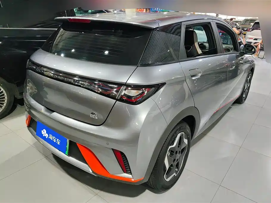 BYD Dolphin 2022