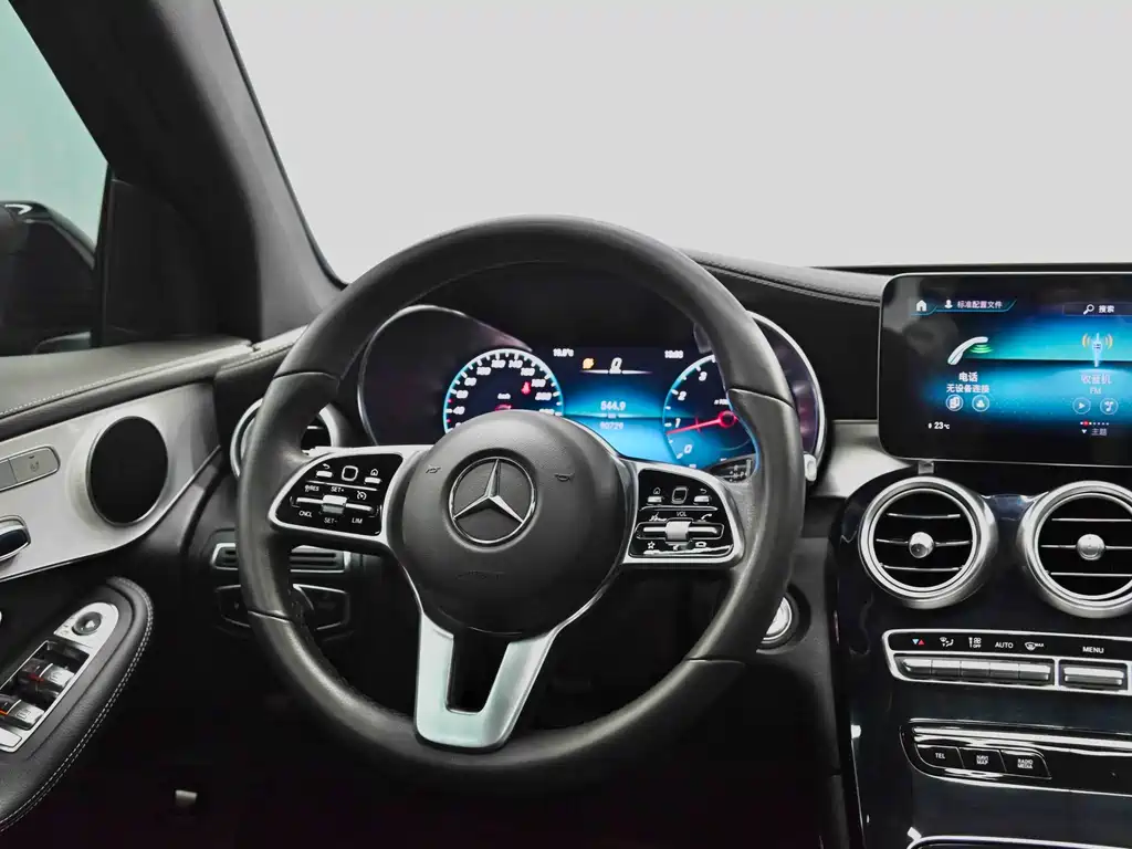 Mercedes-Benz GLC 2020 — фото 36