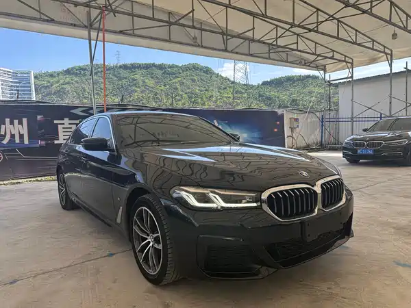 BMW 5 Series 2022