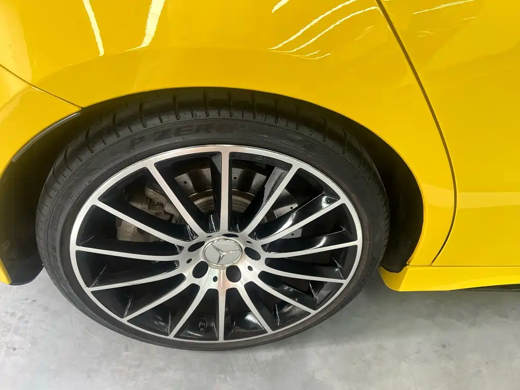 Mercedes-Benz A-Class AMG 2021 — фото 13
