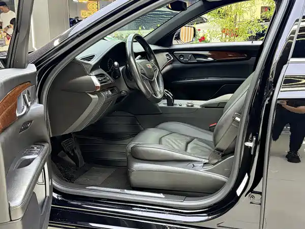 Cadillac CT6 2022