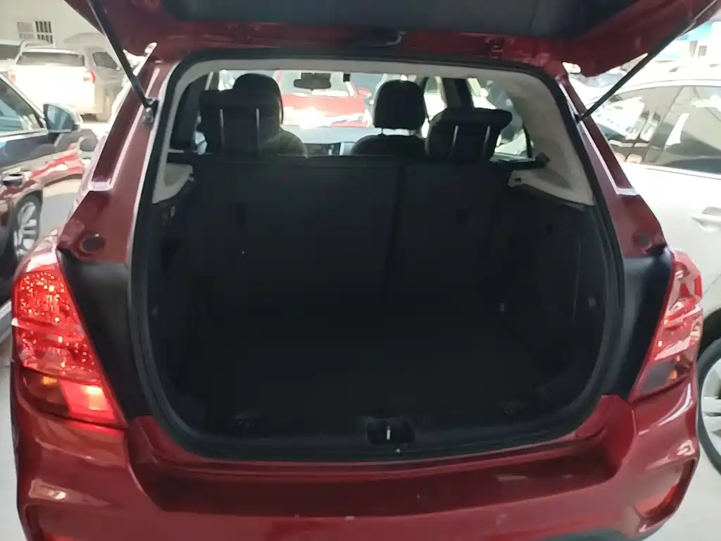 Chevrolet Trax 2018 — фото 19