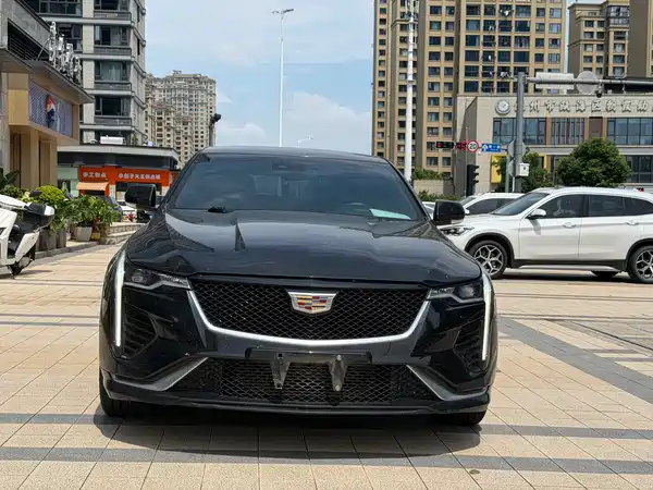Cadillac CT4 2021