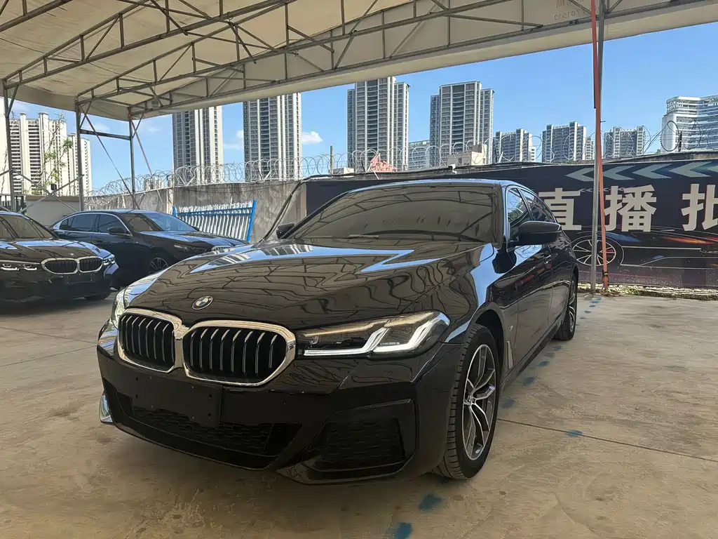 BMW 5 Series 2023 — фото 1