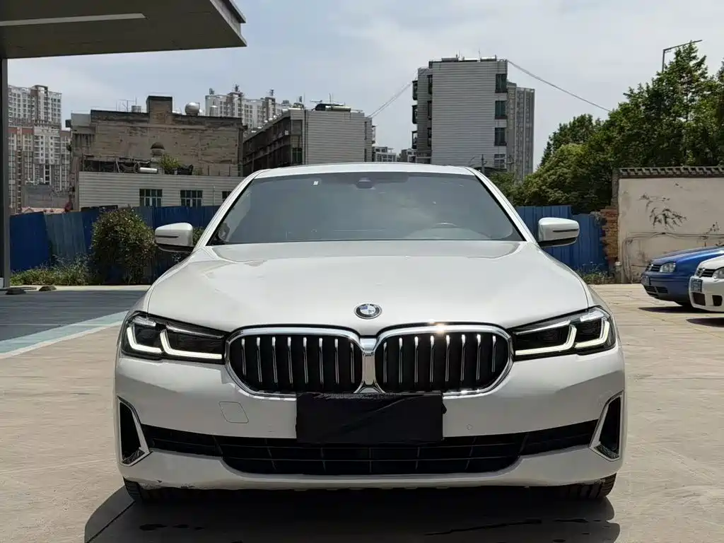 BMW 5 Series 2021