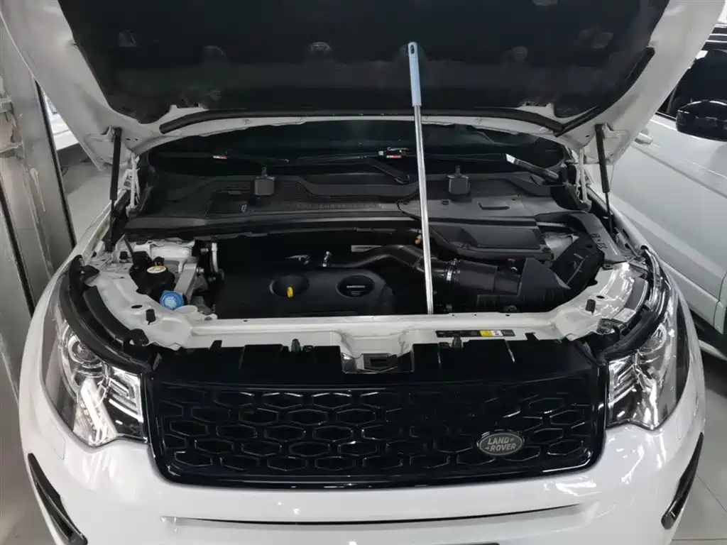 Land Rover Discovery Sport 2017 — фото 20