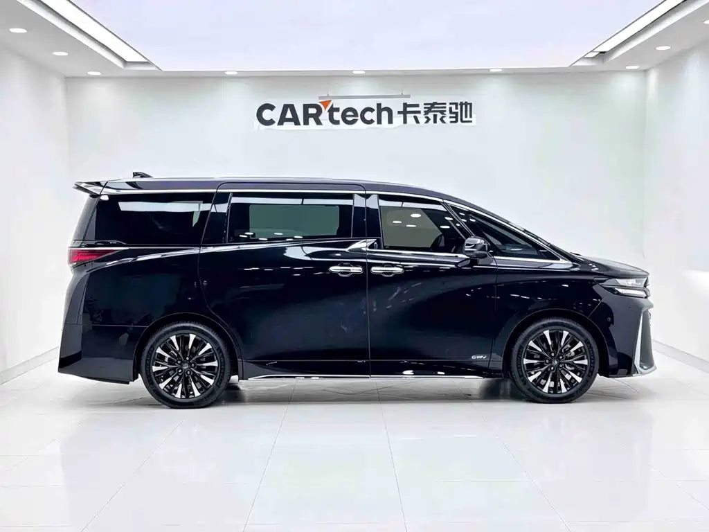 Toyota Vellfire 2025
